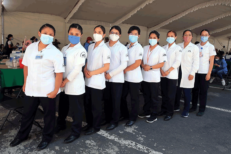 UAM_Iztapalapa's tweet photo. 📰 #PorSiNosabías
Desde marzo de 2020, la UAM conformó un grupo de 👩🏫 investigadores 🧑🏫para la correcta gestión de la 😷 pandemia en nuestra institución. https://t.co/gr2SSKNDG8 https://t.co/XHaZjeCuSz