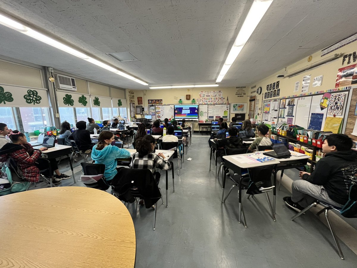 Mrs. Macaluso tweet media