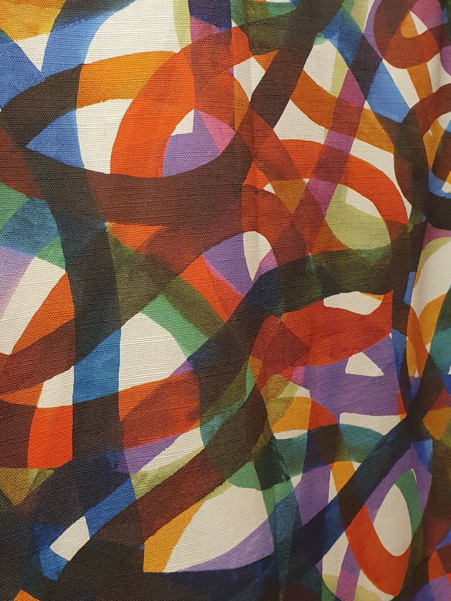 Stunning new fabric.... Zoomies.💖💚💛💜🧡💙
#stunningfabrics
#interiorjoy