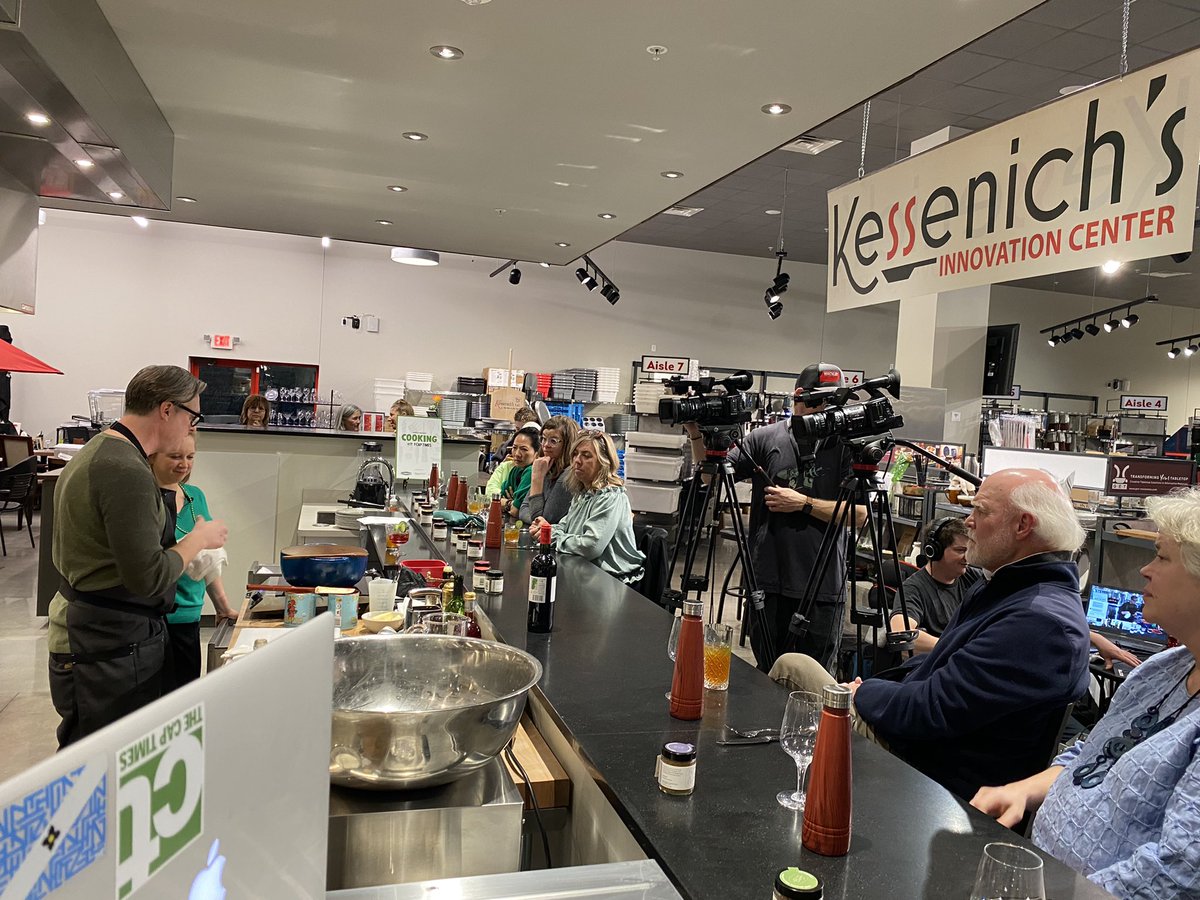 chelseywisco's tweet photo. Behind the scenes 🎥 #cookingwiththecaptimes https://t.co/dYrs8FzBlY