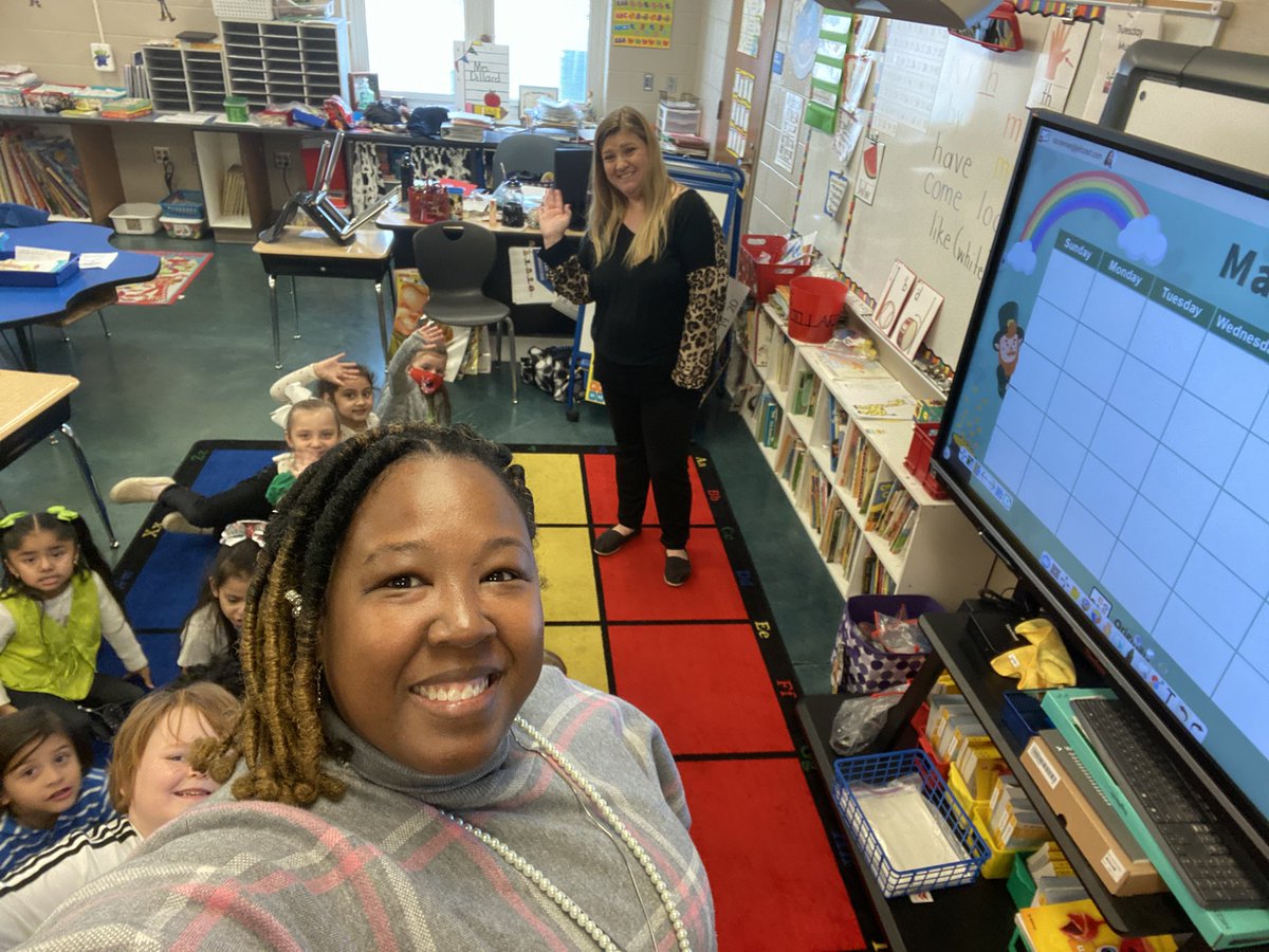Delfreda Coleman (@delfredac) on Twitter photo Happy St. Patrick’s Day! ☘️ITCs are on the move and building technology capacity in Teachers ☘️ <a href="/JEFCOEDTech/">JEFCOED Technology</a> <a href="/JEFCOED/">Jefferson County Schools</a> @ConcordElem Happy St. Patrick’s Day! ☘️ITCs are on the move and building technology capacity in Teachers ☘️ <a href="/JEFCOEDTech/">JEFCOED Technology</a> <a href="/JEFCOED/">Jefferson County Schools</a> @ConcordElem