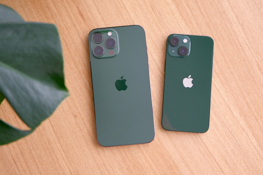 degisam's tweet photo. iPhone13の新色
https://t.co/vXQy3FFVjY https://t.co/xpF0vohbs0