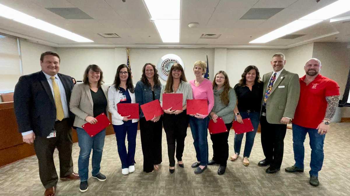 This evening, the CGCSC Board of School Trustees honored the Center Grove Health Services Department for their outstanding work throughout the COVID pandemic. We appreciate their hard work and dedication to our schools and students. #E3CG