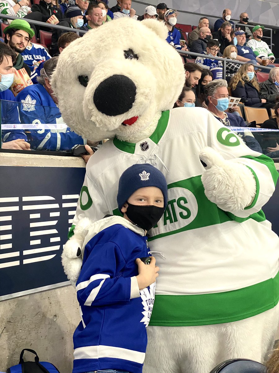 Lucky pucks on ST PATS Day with Carlton! #LeafsForever #goleafsgo #LeafsNation