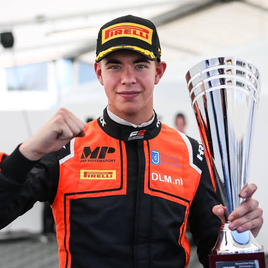 BSCC_F1V's tweet photo. »⟩ @fiaf3verse 

- Liam Lawson › 🇳🇿
- Richard Verschoor › 🇳🇱 (@McLarenF1V) https://t.co/zfEOnwl6wv