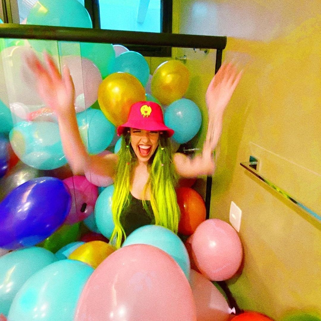 ste_giiorno's tweet photo. no sou muito boa em fazer textinho mas.., hoje é aniversário de uma das pessoas que me ajudaram e salvaram minha vida nos piores momentos, obrigada por tudo babe te amo e feliz aniversário
Babe's Bday | #28daBABE https://t.co/uNf8ix441n