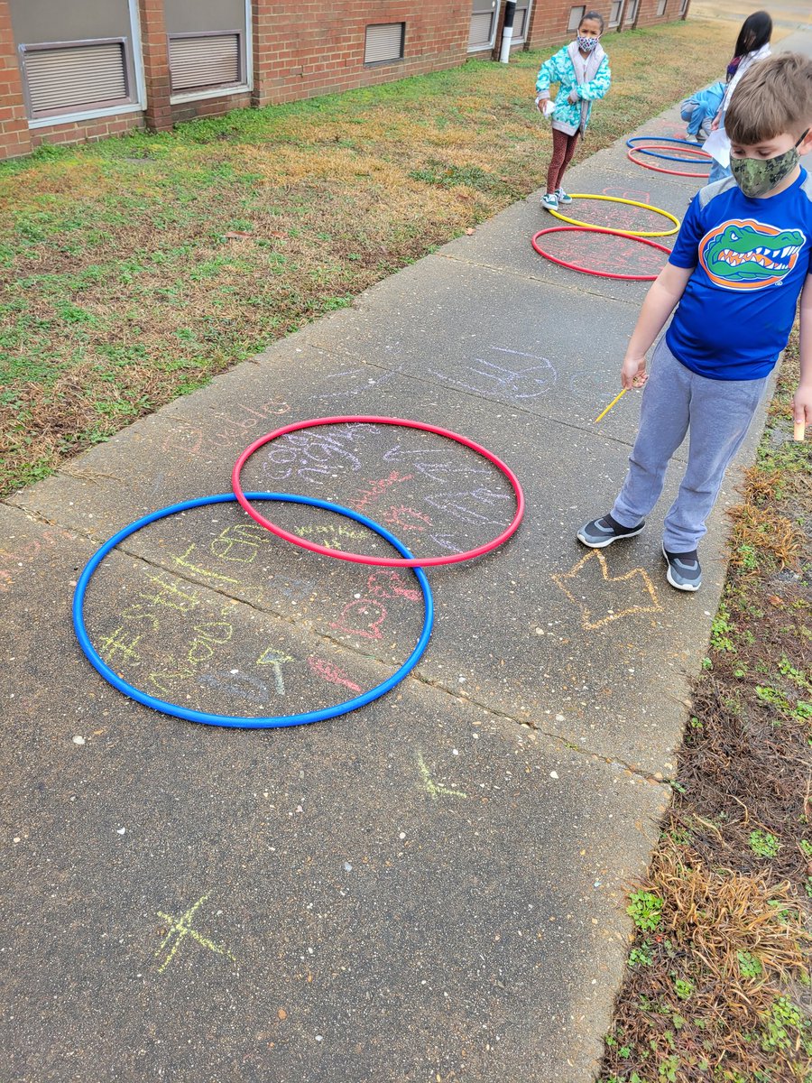 M r s . G r i f f i n ' s C l a s s tweet media