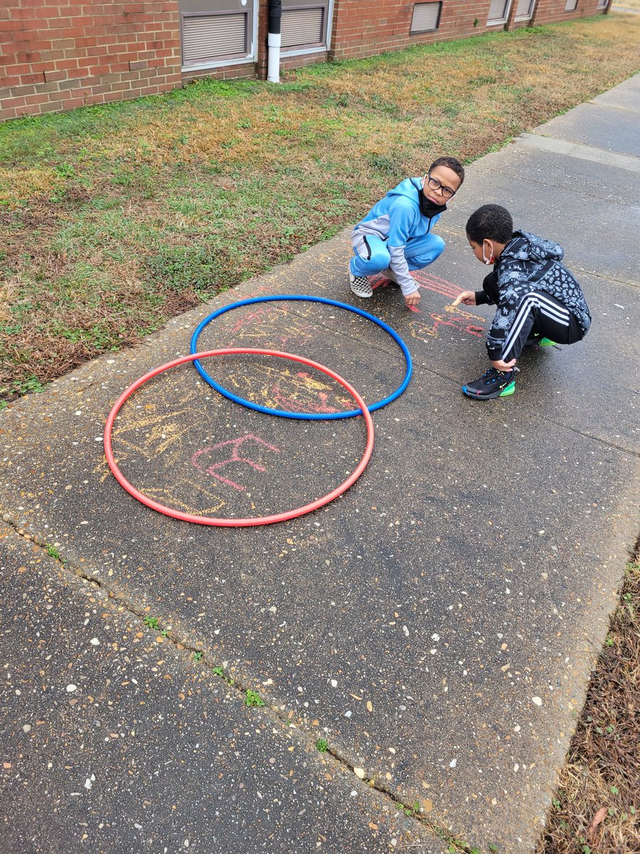 M r s . G r i f f i n ' s C l a s s tweet media