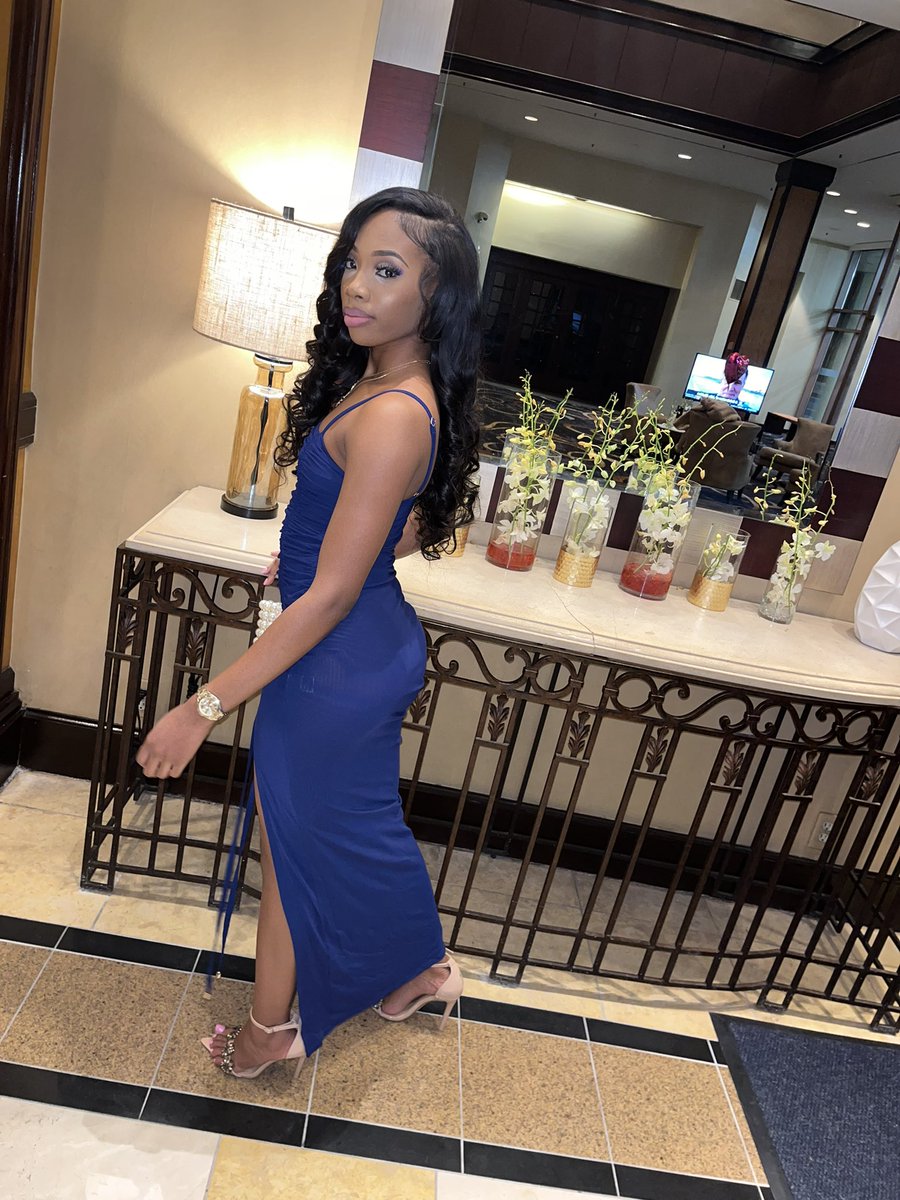 _adoreb__'s tweet image. life size doll but you can’t play with me.😙 #firstupload