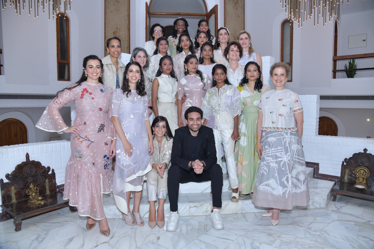 HodayaAvzada's tweet photo. #Amidi was about celebrating real life superwomen who made a change in their lives despite coming from challenging backgrounds. I’m so inspired by @KhushiiNGO girls, had such a pleasure meeting you all!
@IsraelinIndia https://t.co/zFYxMrf5xk