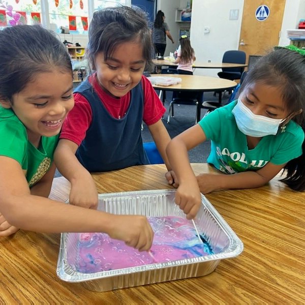 VineWCUSD's tweet photo. TK Eagles in Miss Van Eyk's class conducted a fun color mixing experiment. Students also mixed shaving cream and green food coloring for a sensory activity. #tkrocks #vinewcusd @westcovinausd https://t.co/nm1U8HPsxj