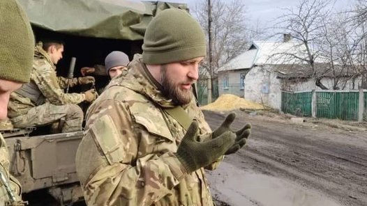 EuromaidanPress's tweet photo. They gathered together on the Maidan in 2014; they fought together in the Donbas in 2014-18; today, they again stand together for the independence of their country–#Ukraine

Ukrainian Muslims, Jews &amp; Christians, united in defense of their Homeland 

#PlanesforUkraine 
#PutinLies https://t.co/UNMEtjSe23