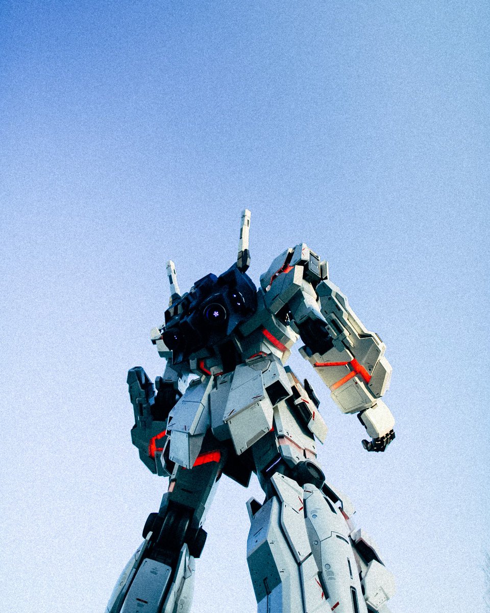 _wnek_'s tweet photo. #UnicornGundam #gundam #japan #tokyo #shotoniphone https://t.co/BaeXsiaFZu