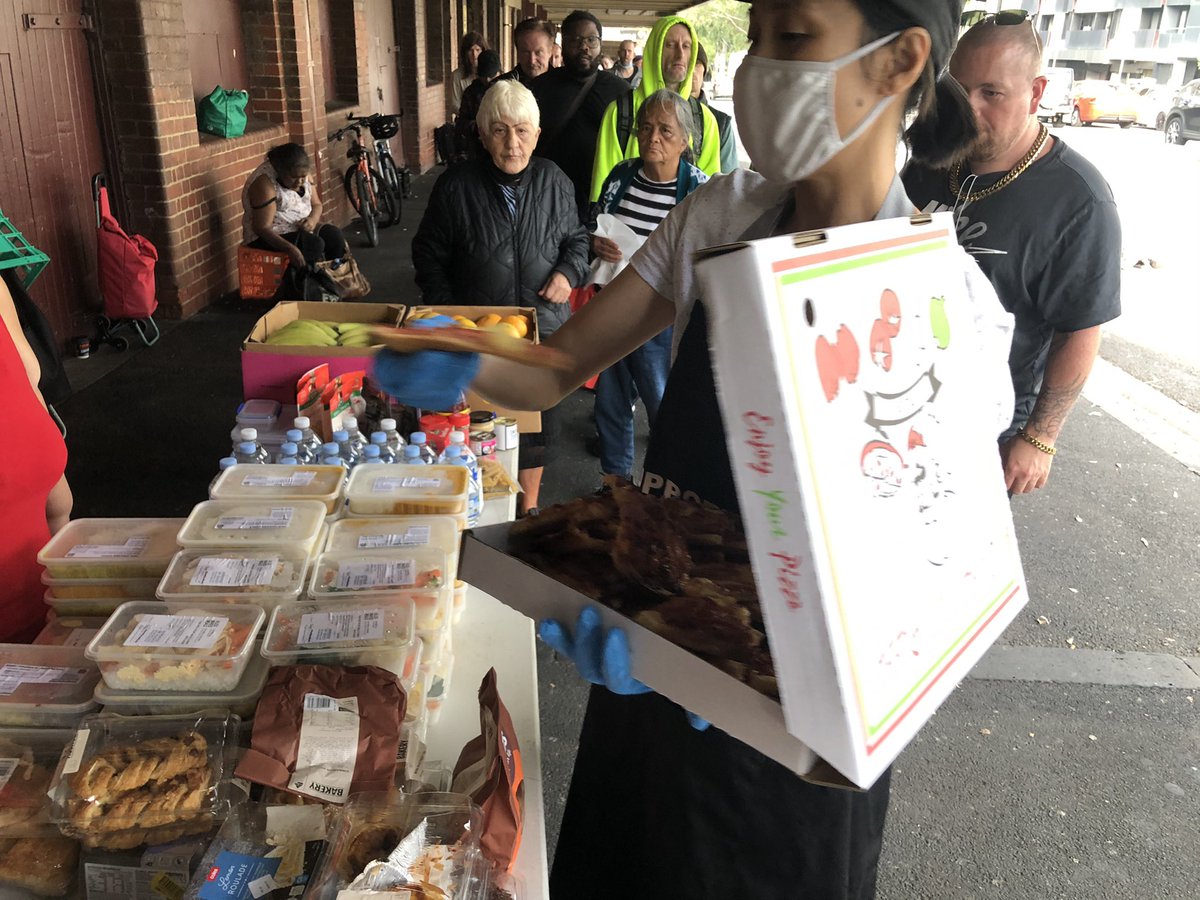 dan_akis's tweet photo. Another huge night down at the Vic mkt comforting our friends. Thanks to all sponsors and volunteers efforts and donations!
#supportingthebattlers https://t.co/FPons0Rr5z