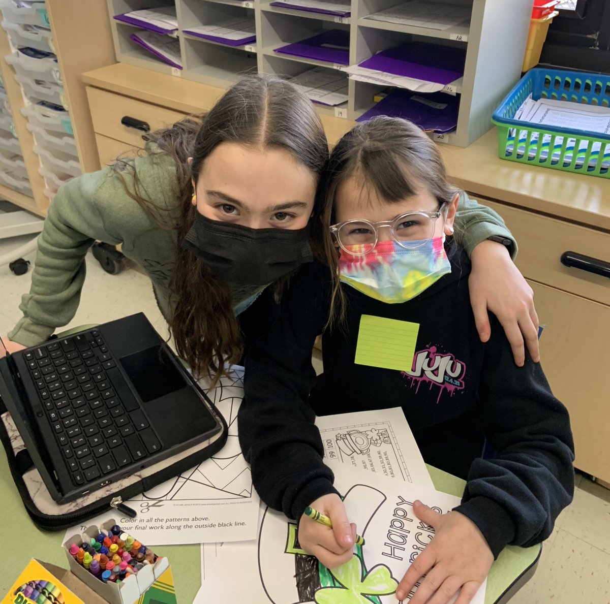 ccarr_room12's tweet photo. Such a fun afternoon with these 5th grade leaders!   #kip109 #engage109 https://t.co/Cpb3TTZdmL