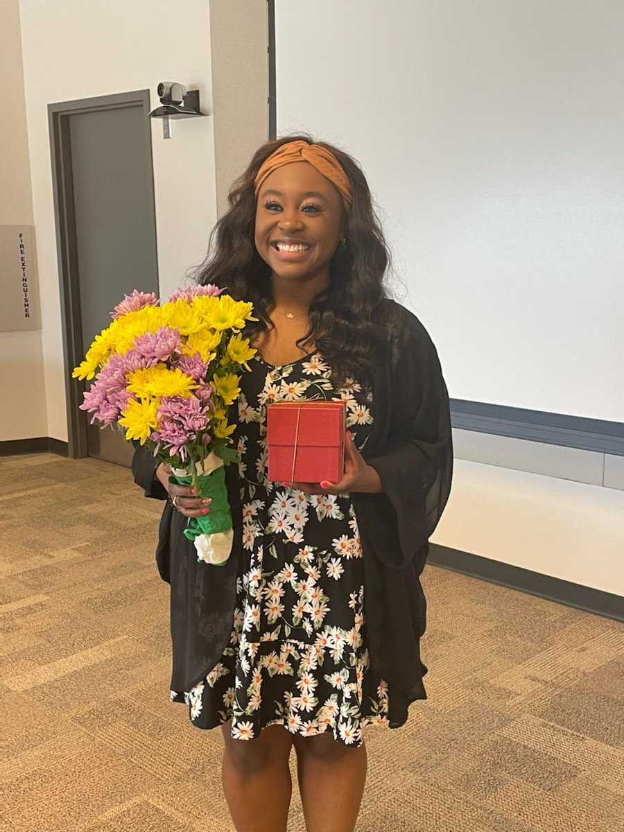 Mott_Leader's tweet photo. Congratulations Ms. Whitmore RQS District Teacher of the Year. We are #FRPROUD of you! @RQSFleetridge @RQSLearning https://t.co/AH3SB6nkr8