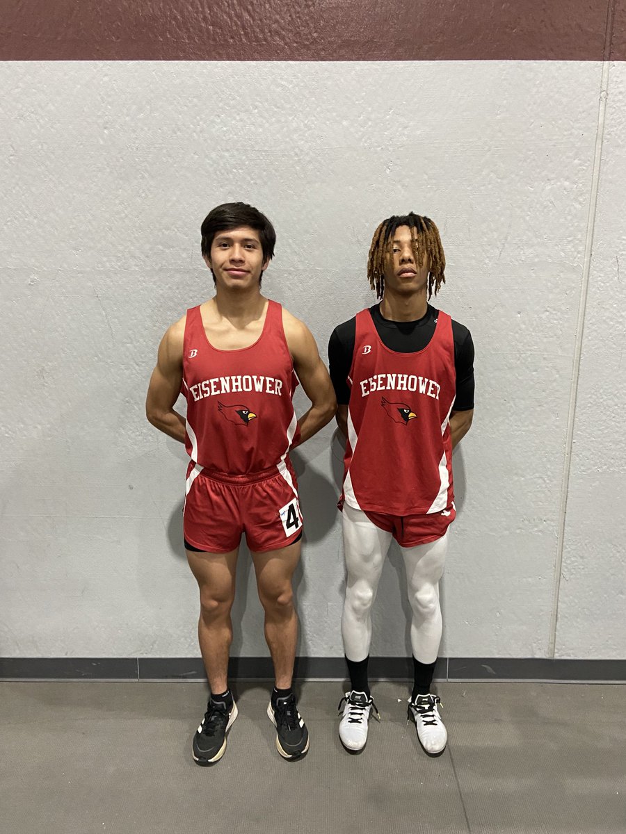 DDE_XC_TF's tweet photo. Congrats to 🥇Jonathan Ramirez (400m) &amp; 🥇 Sean Harris (55m Hurdles) On their superior performances at Indoor Conference 🎉 🥳 🏃‍♂️ https://t.co/bbYOcVitYk