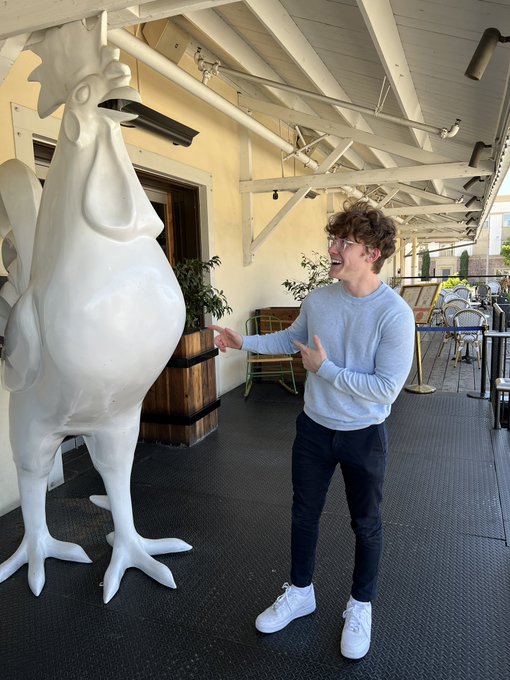 1 pic. Caption this photo https://t.co/RJPedW89qF
