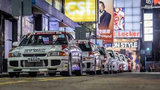 CakBandeng82's tweet photo. Jujurly, ini lebih menarik daripada ngeliat kumpulan supercar parkir. https://t.co/qXYl5r2VzF