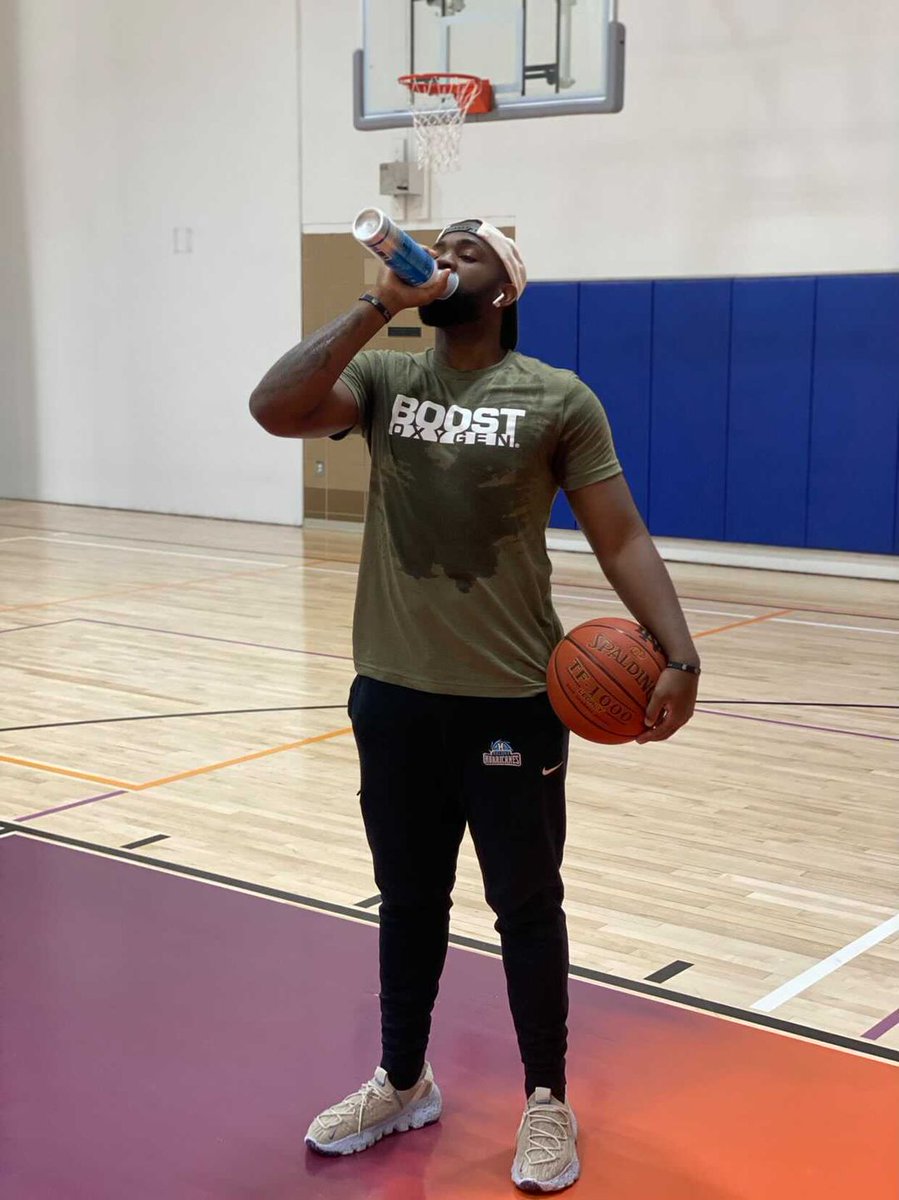 BoostO2's tweet photo. The BIG MARCH TOURNAMENT is kicking off, and basketball players everywhere use Boost Oxygen for performance, recovery and results!
#boostoxygen #sportsoxygen #boost #oxygen #ncaatournament #marchmadness #collegetourament #brackets #ncaabrackets #tournamentbrackets https://t.co/PDt3Wncy08