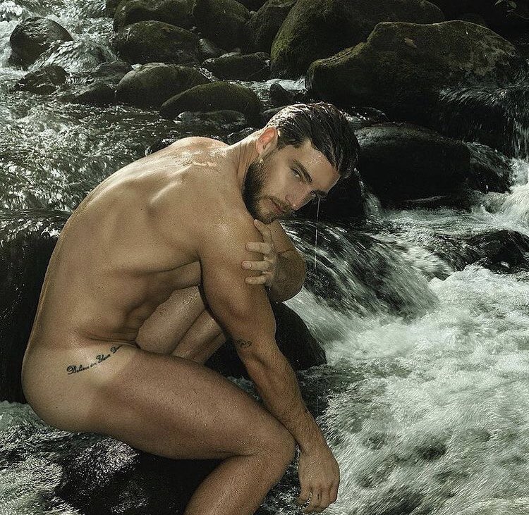 EfrencitoSanti's tweet photo. Y ahora, un poema #handsome #guapote #sabrosote https://t.co/0HF9qLozzL