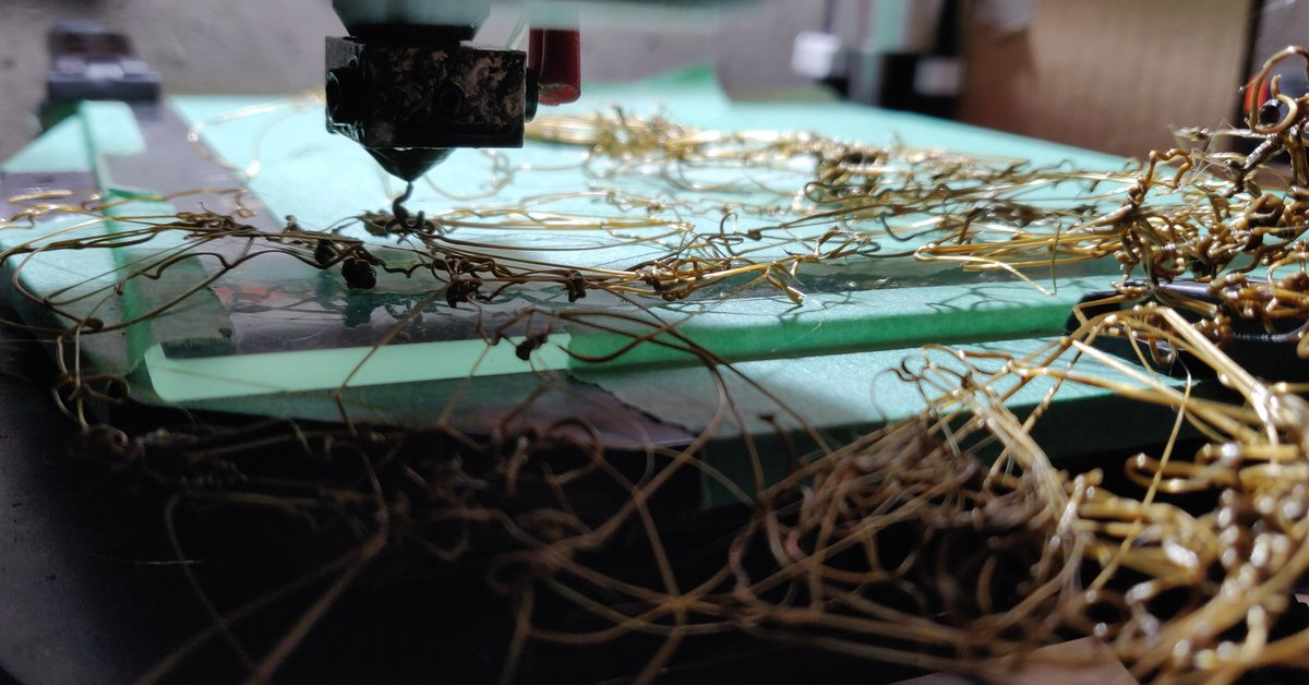 IrisCalculator's tweet image. Some days it's like leaving a 3-year-old  unattended 🤦‍♂️

#3dprintfails