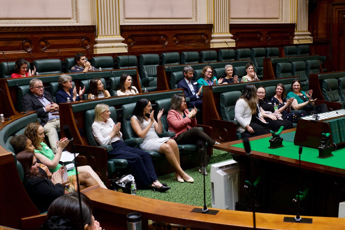 Absolutely a highlight of #PathwaysToPolitics - our ‘Speeches in Parliament’ module. Congrats to our cohort who gave their stump speeches last night. You are all remarkable!👏👏👏 And huge thanks to our panel <a href="/juliana_addison/">Juliana Addison MP</a> <a href="/CindyMcLeishMP/">Cindy McLeish</a> @FionaPattenMLC