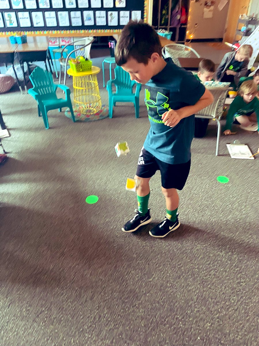 Mast_2nd's tweet photo. Lots of St. Patrick’s Day fun today! ☘️💚 #bulletpride #connectses https://t.co/TCs8FyFTTZ