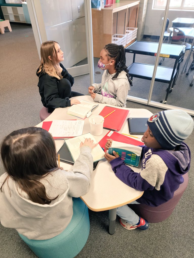 AmyLynWhitten's tweet photo. The best part of my day is book club with my 4th graders 📚❤️ @rockyriverelem #readingisfun https://t.co/oWJWPhh4rD