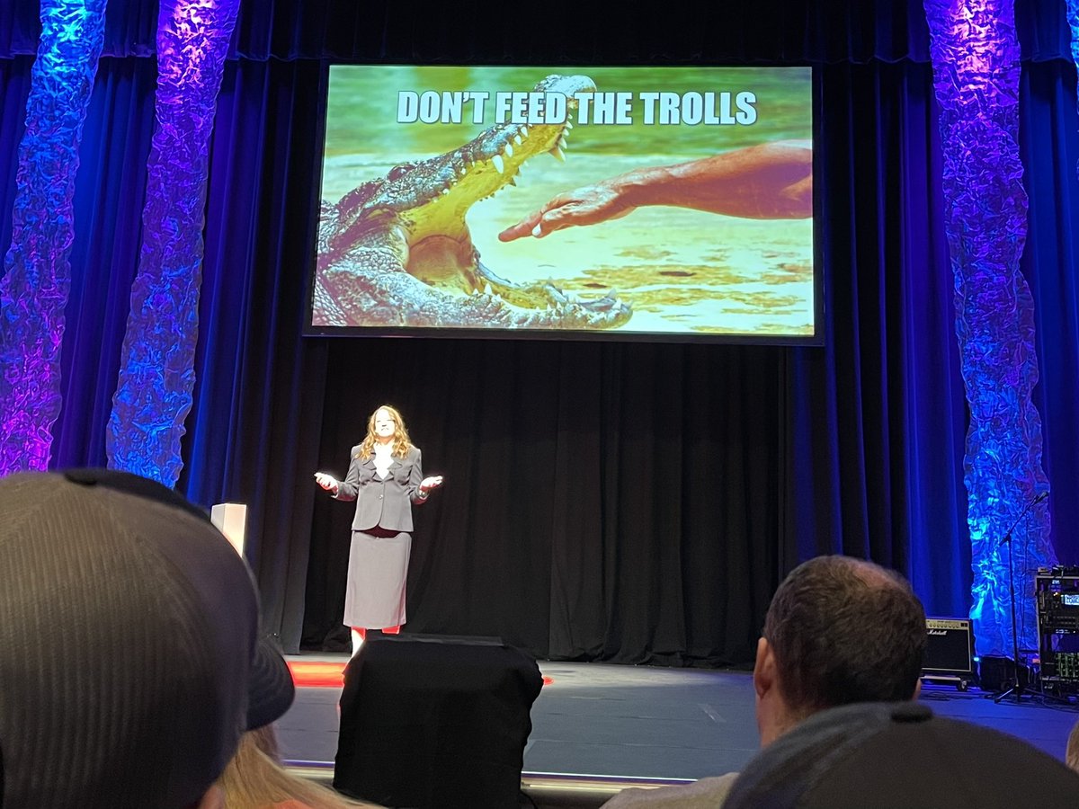 Yvette_Arts's tweet photo. Speaking about combating social media trolls, @prbrubaker encouraged the @TEDxBYU audience to bring humanity to conversations. https://t.co/yfRnoHhJoy
