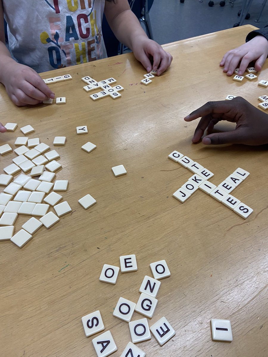 Deb58201864's tweet photo. All hands were  on deck this morning in MOSA! We played a challenging game of Bananagrams to improve our visual processing, literacy and sequential thinking skills. @MtView07836 @melandyk @JOlsyn1109 @PegMaute @ZywickiR https://t.co/dkLA6l543c