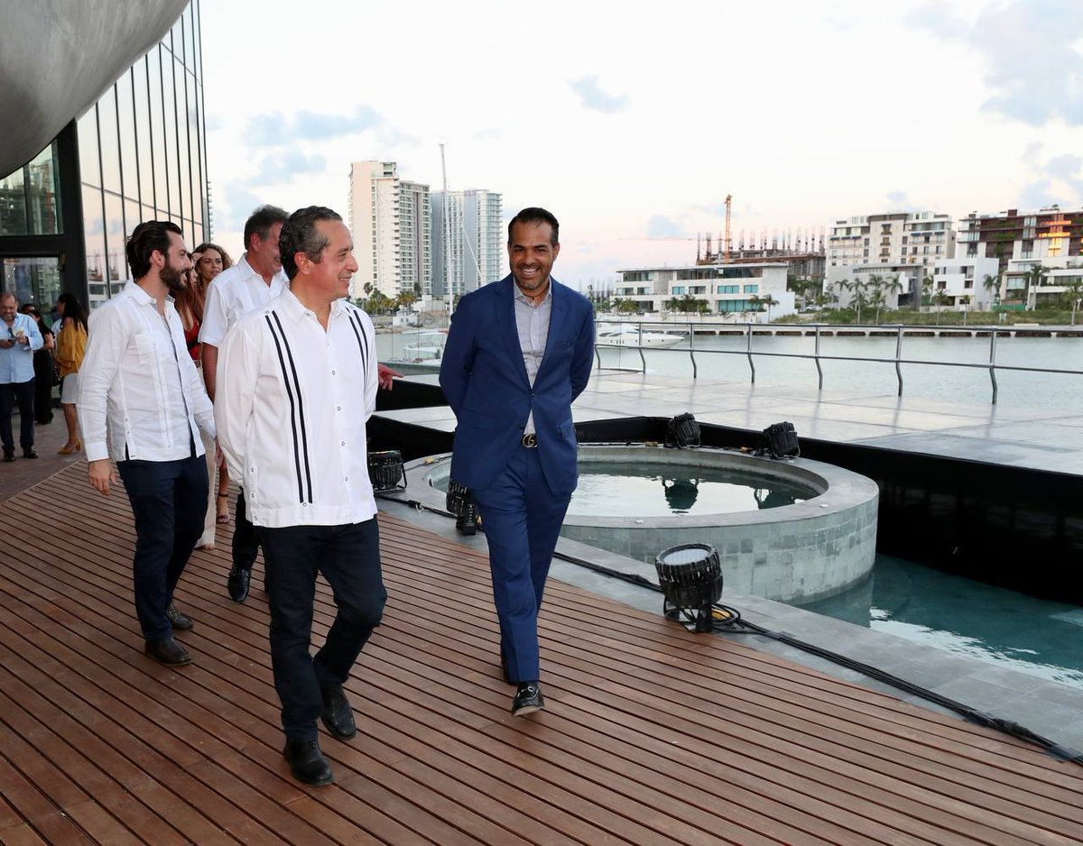 VivoEnCancun's tweet photo. #PorSiNoLoViste
¡#Cancún está estrenando la espectacular #SharkTower! Una joya de arquitectura construida en la pandemia, con la confianza de los inversionistas que le apuestan a Quintana Roo. ¡Enhorabuena, #CaribeMexicano! 🥂 https://t.co/kExnZnZKDT