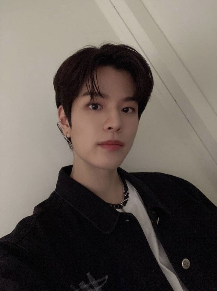 ⠀⠀
        
        Lorenzo.⠀ Andre.⠀
        Dual fc 
        new acc, not new to rp.
        like &amp; retweet.