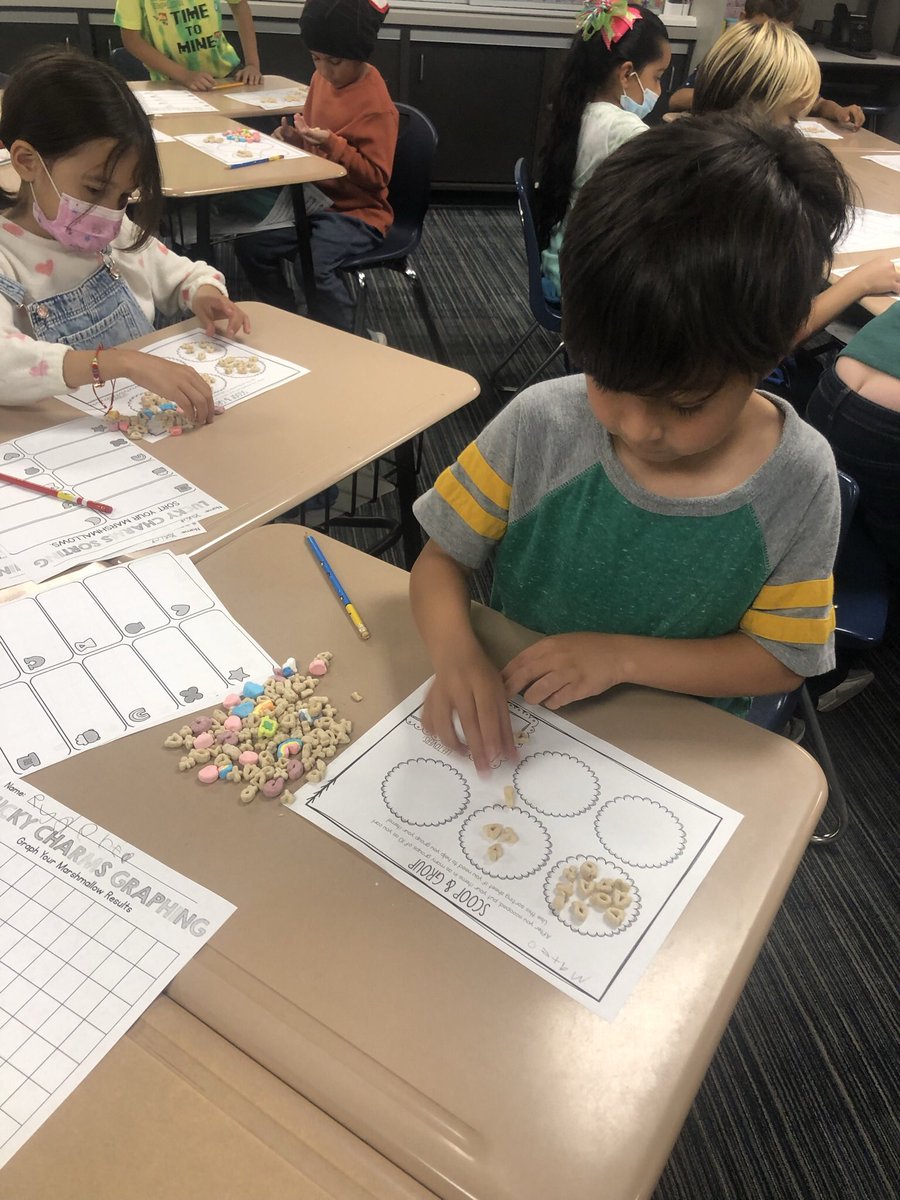 analee_spray's tweet photo. Math fun with Lucky Charms ππ₯£π #BoulderRidgeRocks #FirstGradeLove #Math #HandsOnMath @BRESBulldogs https://t.co/m0xdT6AqgT