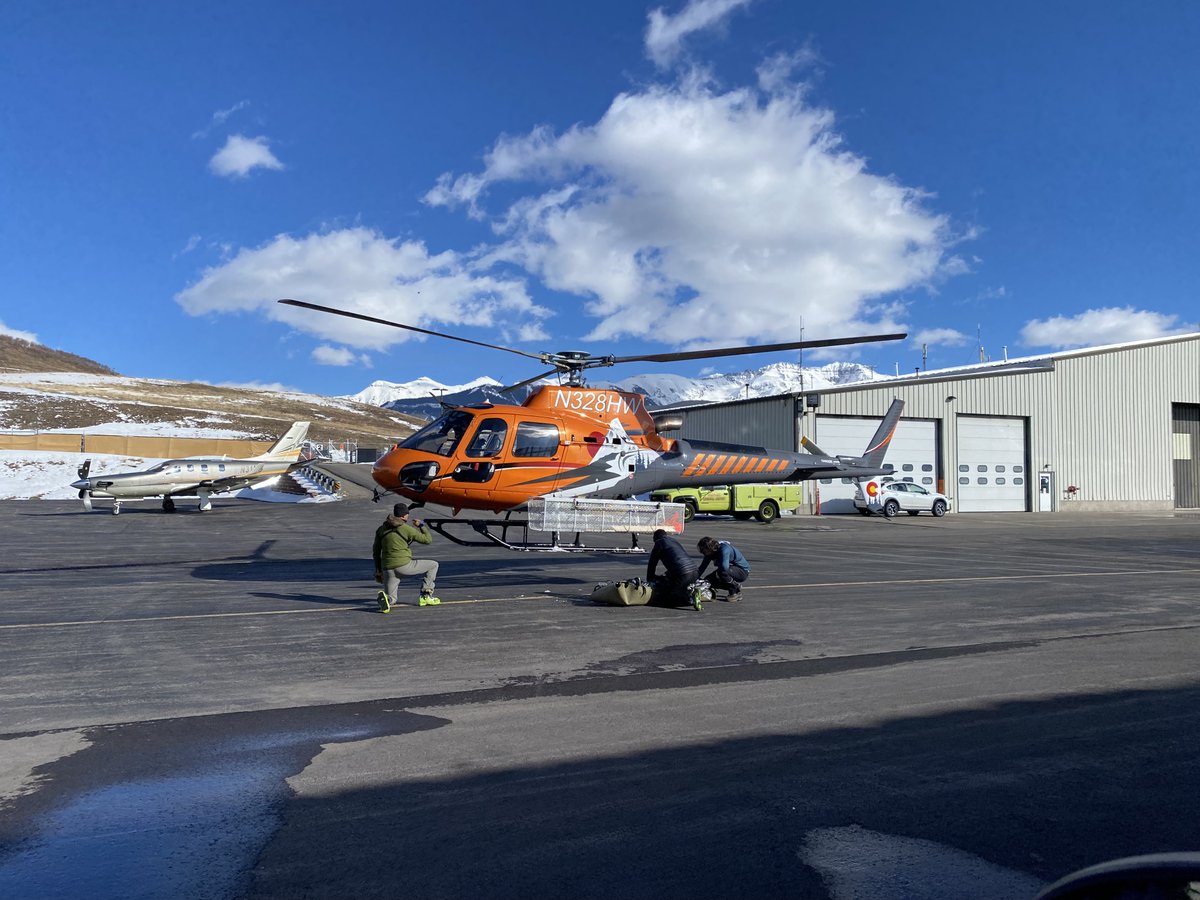 SheriffAlert's tweet photo. A 29 year-old Telluride man died in an avalanche today  in Poverty Gulch, south of Trout Lake, 13 m south of Telluride. At approximately 3pm this afternoon, Helitrax, a local heli-ski outfitter, was flying in the area and spotted what appeared to be evidence of a fresh avalanche. https://t.co/mH2sEkF9h4