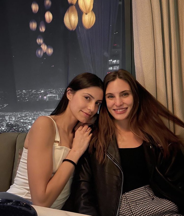Pri 🌪️ 🐰 🦦 tweet media