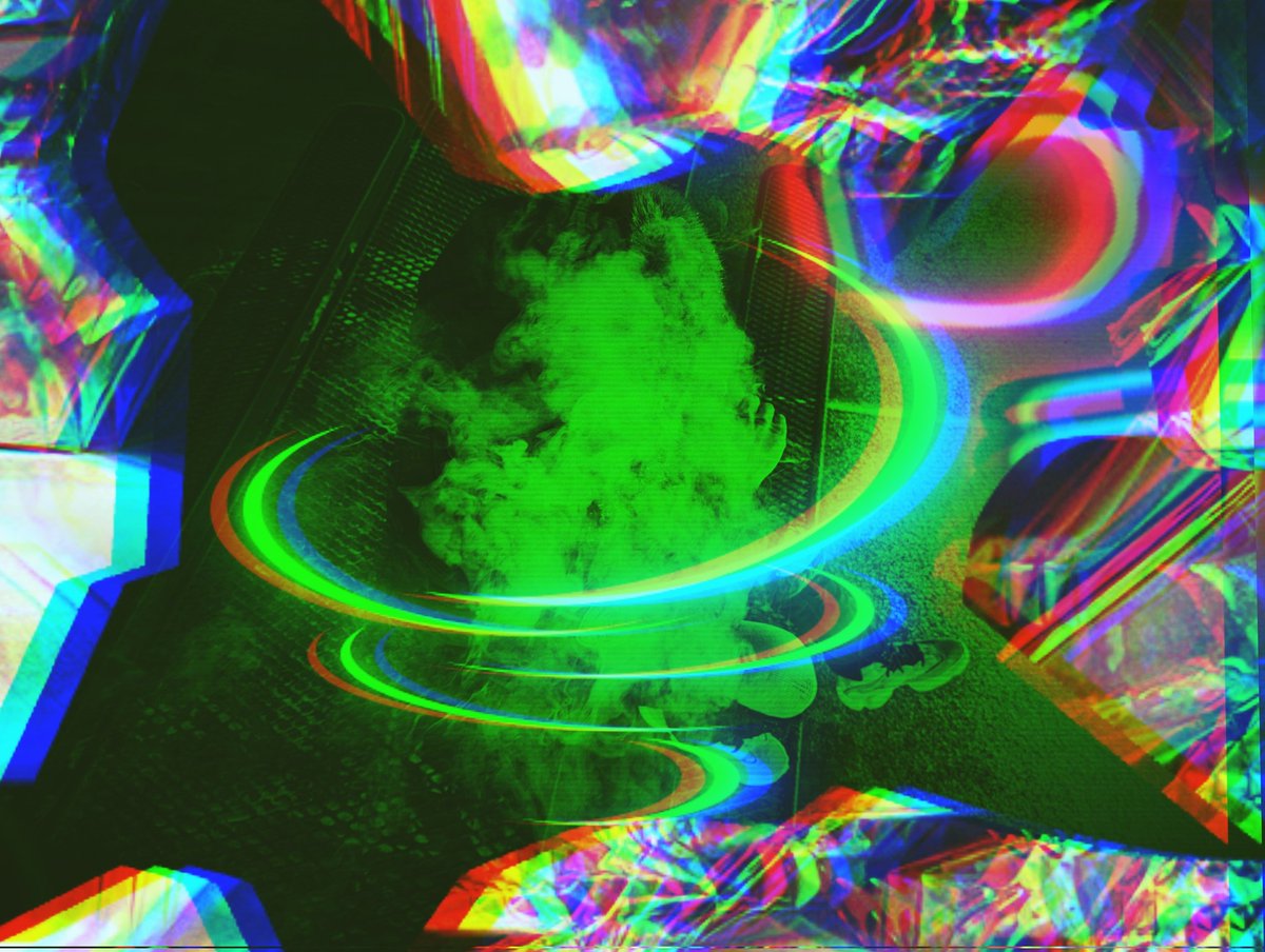 ItsColourzBih's tweet photo. Weed and alcohol don't numb the pain. #moshpit
#upcomingartist
#hiphopproducer
#musicproducer
#coloradomusic https://t.co/Tvoh2obbeb