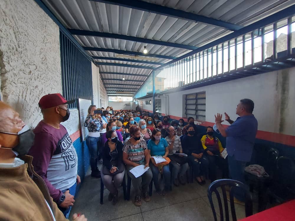 La <a href="/deenrevolucion/">Dirección de Educación en Revolución del Táchira</a>  del estado Tachira en articulación con Fundes y el INCES  apertura Centro de Formación al Adulto Mayor en la Escuela de Labores Menca de Leoni  Parroquia La Concordia en talleres de Panadería, Barbería, Corte y Confección
<a href="/FreddyBernal/">Freddy Bernal</a>