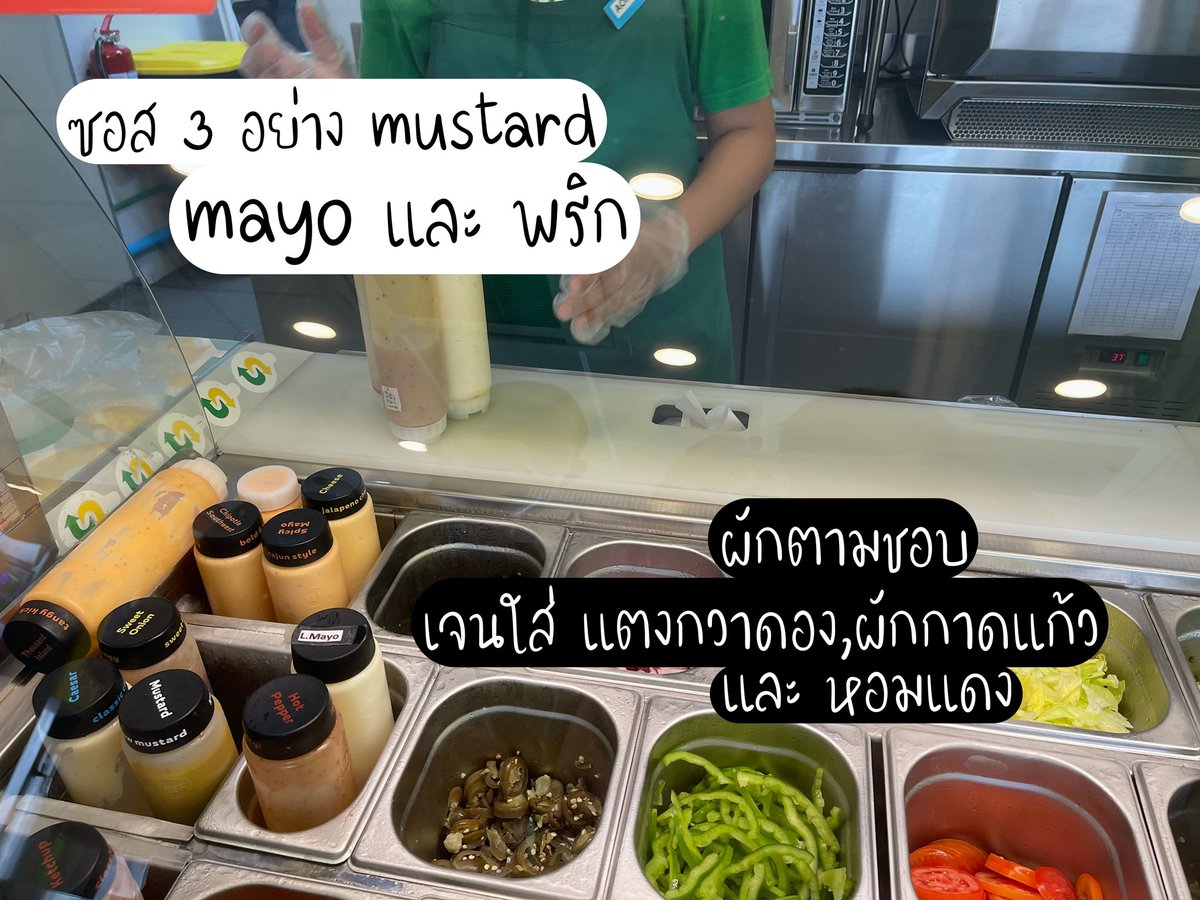 jenitalks's tweet photo. สูตรสั่ง Subway ที่เจนคิดเองมั่วๆ แต่ดันอร่อยย ไม่เลี่ยน ถึงขั้นแฟนชอบบอกสั่งให้หน่อยย ทั้งๆที่นางไม่ชอบกินฟาสต์ฟู๊ด 555 บางทีสั่วให้พ่อให้แม่กินคือติดใจหมดด แนะนำสั่งไซส์ฟุตลองตัดแบ่ง 3 จะคุ้มหน่อย กิน 3 คนอิ่ม แต่ถ้าไปคนเดียวก็สั่งไซส์เล็กก็ได้จ้า https://t.co/u2midKKxiG