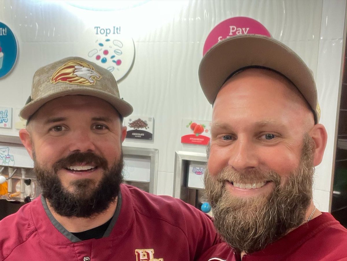 CoachWyman11's tweet photo. Hey @RaceTrac … we’re baaaack🙌🏼
#SwirlWorld #ItsAGreatDayToBeALion🦁
@HCALionBaseball @hcaathletic @HebronLions https://t.co/7DLdZYpz1I