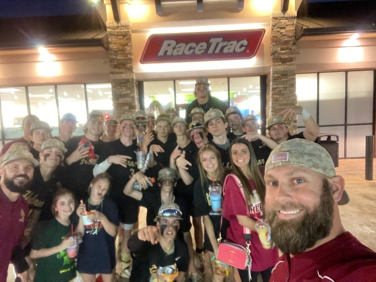 CoachWyman11's tweet photo. Hey @RaceTrac … we’re baaaack🙌🏼
#SwirlWorld #ItsAGreatDayToBeALion🦁
@HCALionBaseball @hcaathletic @HebronLions https://t.co/7DLdZYpz1I