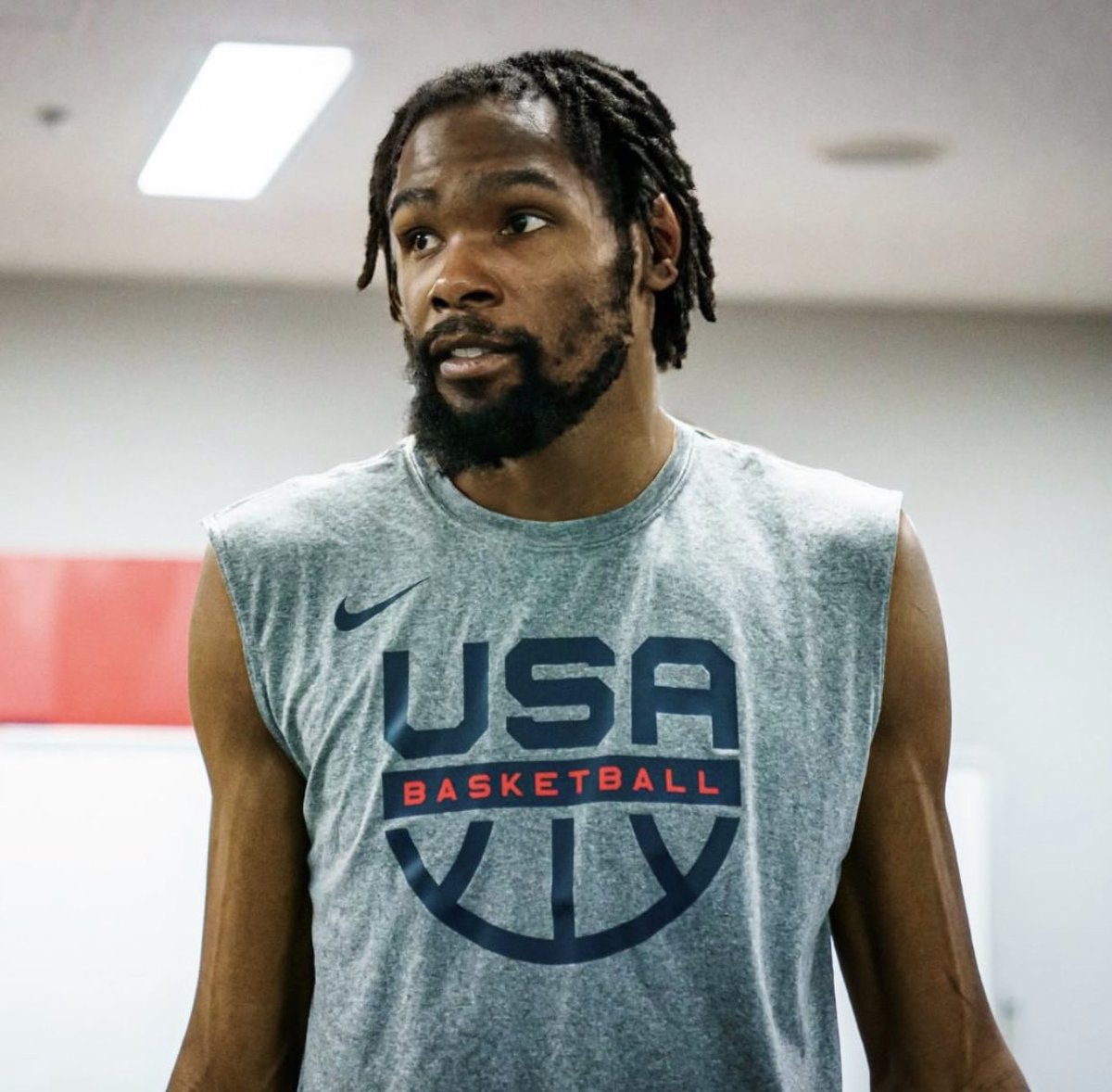 NetsKingdomAJ's tweet photo. FIBA posts Brooklyn Nets Kevin Durant with Dreads 😂 #Netsworld https://t.co/Ln5sOB8yvf