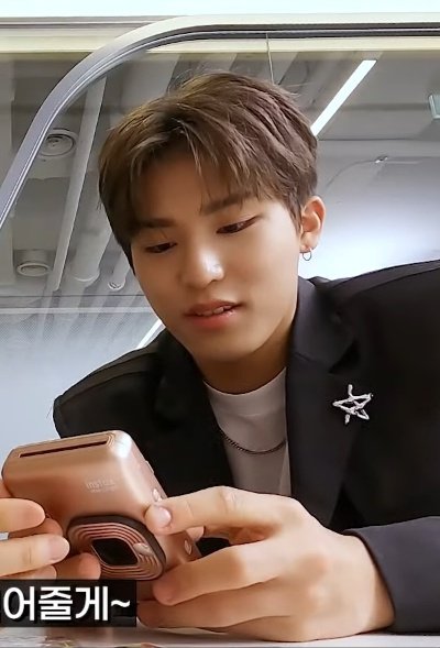 iksanfiles's tweet photo. [SSYG] IKSAN. https://t.co/D7TLcziC6s