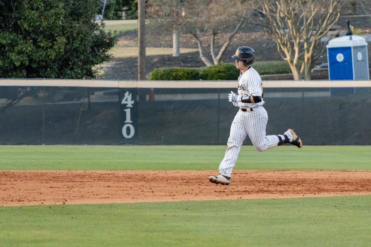 He taketh and he giveth!⚡️

Will Arnold led the Stormy Petrels both in the field and at the plate to a 5-3 win over the Piedmont Lions!🔥