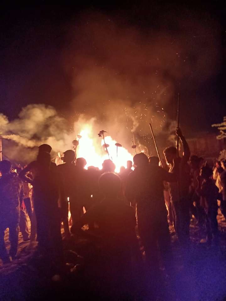 घर आँगन सब फीका पडा़ नहीं बनी रंगोली।
न बच्चों की पिचकारी आयी न आयी रोली।।
क्या कहें, किससे कहें, जिम्मेदार सब चुप,
नौकरी बिन आप बताओ कैसे मनाएं होली...??
#BEdTET2011
<a href="/myogiadityanath/">Yogi Adityanath</a> <a href="/PMOIndia/">PMO India</a> <a href="/narendramodi/">Narendra Modi</a> <a href="/AmitShah/">Amit Shah</a> <a href="/BJP4India/">BJP</a> <a href="/rajnathsingh/">Rajnath Singh</a> <a href="/JPNadda/">Jagat Prakash Nadda</a> <a href="/RSSorg/">RSS</a> 
<a href="/yadavsunil94/">Sunil Kumar Yadav बीएड टेट2011</a> 
😭😭