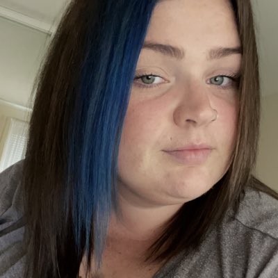 Meekah003's tweet photo. I finally have my coloured hair back! 🦋 https://t.co/Zjsm58mVQJ