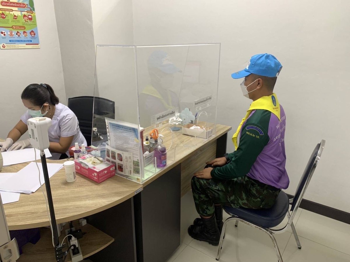why_thahan's tweet photo. จิตอาสา ร่วมบริจาคโลหิต🩸

🇹🇭💂🏻‍♂️ม.4 พัน.25 รอ. ร่วมบริจาคโลหิตเพื่อช่วยสำรองปริมาณโลหิตในสถานการณ์การแพร่ระบาดของเชื้อไวรัสโควิด-19 ภายใน ธนาคารโลหิต ชั้น 3 อาคาร 100 ปี รพ.สระบุรี🏥ต.ปากเพียว อ.เมือง จ.สระบุรี 

#บริจาคโลหิต
#ทหารมีไว้ทำไม https://t.co/XQ8DIqRyhN