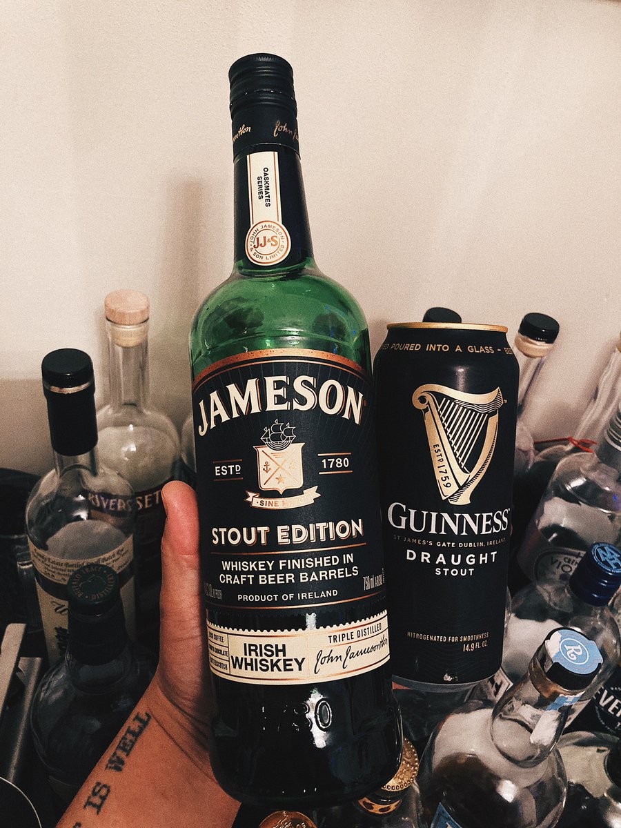 emmaceratops's tweet image. CW alcohol

Sláinte 🍀
#DontDrinkAndDrive #besafehavefun