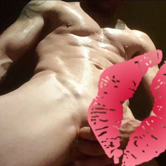 #kisskiss https://t.co/uq2bAhAgua<a href="/tag/kisskiss"class="tags">#kisskiss</a>