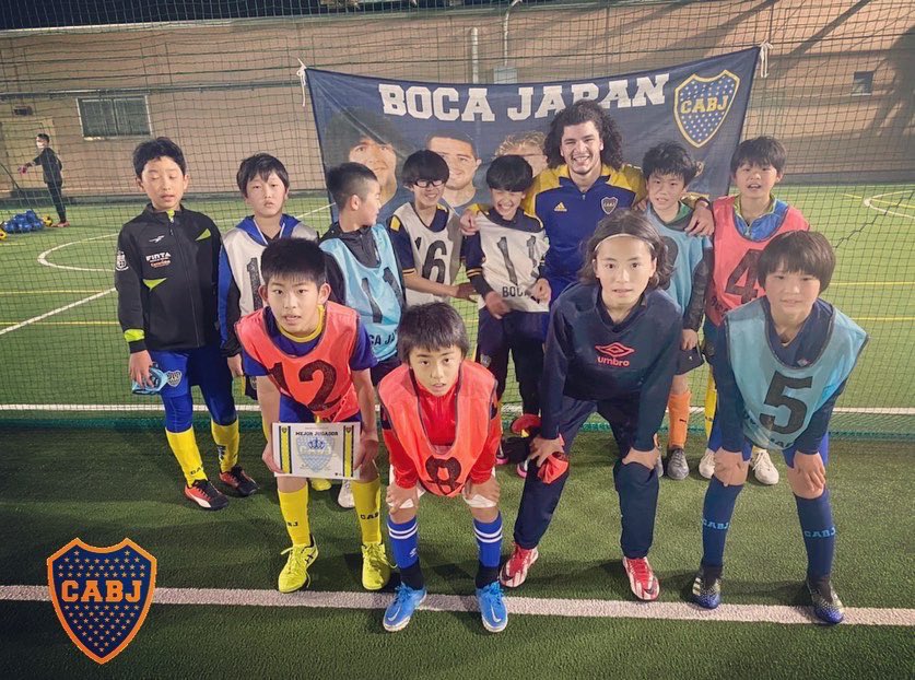 LaEscuela3's tweet photo. 🇦🇷⚽️🔵 #CABJ 🟡⚽️🇯🇵

◥◣ BOCA 新規入会者募集中◢◤
品川校のBOCA CUP🏆

得点王争いが白熱しました🔥

来週が現学年ラストのトレーニング😭⚽️

新規入会者募集中です💪

まずは、体験してみましょう⚽️❤️‍🔥

ボカサッカースクール
申し込みはこちら
https://t.co/ZJTmEy8NyC https://t.co/6RLYdadOCI